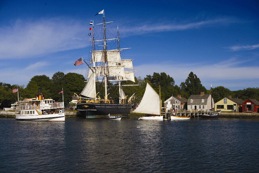 The Whaler'S Inn Mystic Exteriör bild
